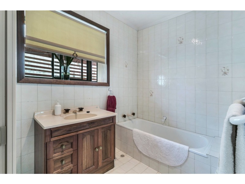 7 Leane Avenue, Ridgehaven SA 5097