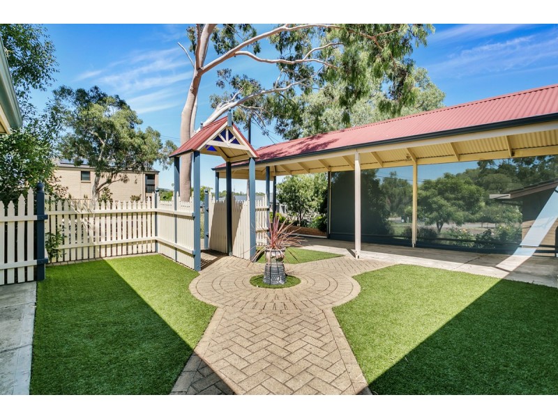 16 Whiting Road, St Agnes SA 5097