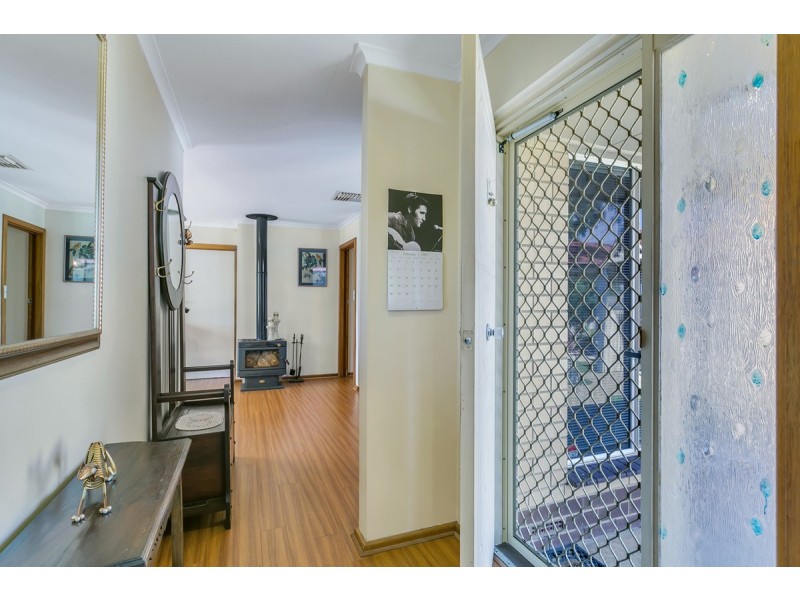 16 Whiting Road, St Agnes SA 5097
