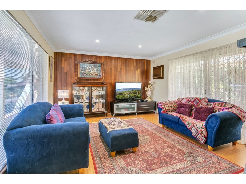 16 Whiting Road, St Agnes SA 5097