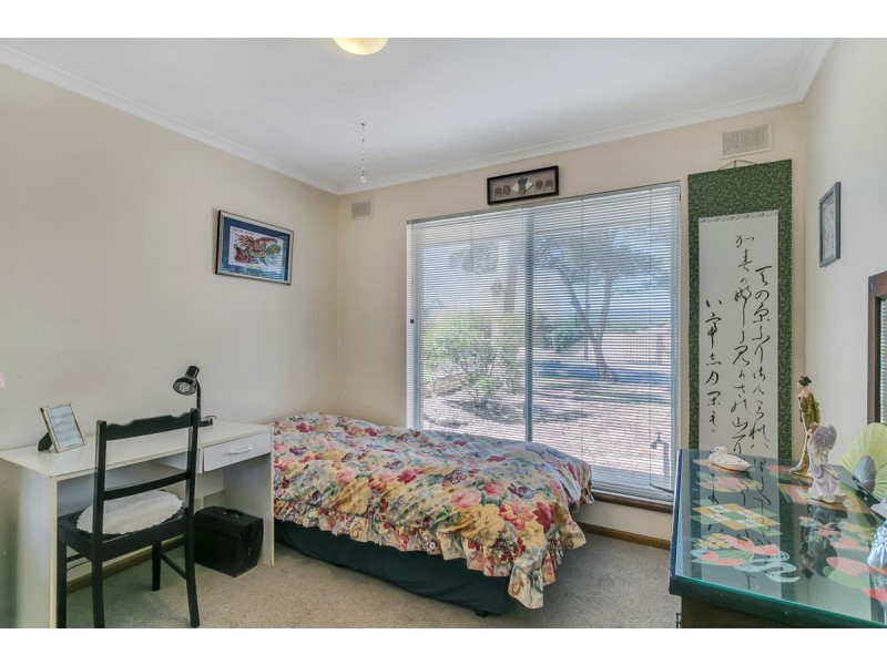 16 Whiting Road, St Agnes SA 5097