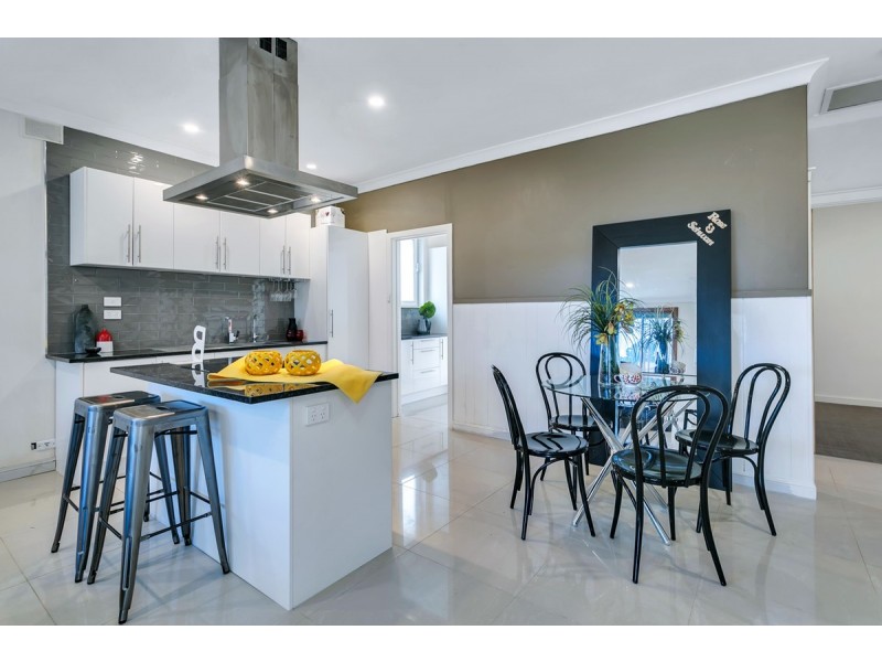 27 Leeds Avenue, Hope Valley SA 5090