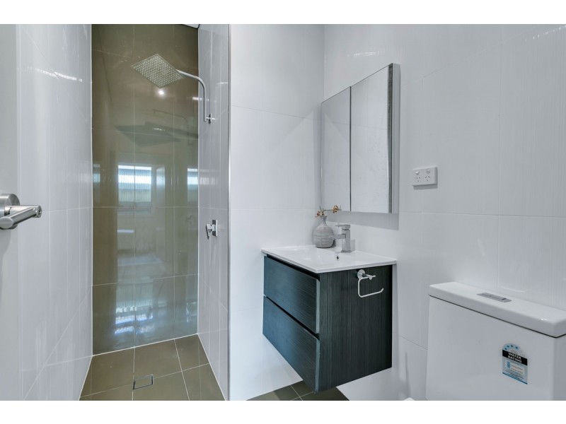 27 Leeds Avenue, Hope Valley SA 5090