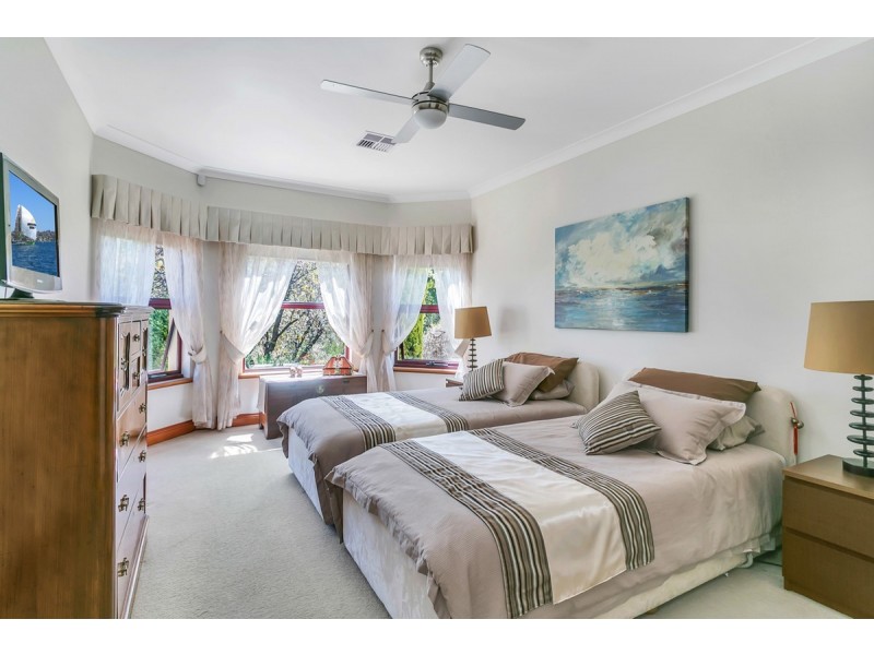 11 St Buryan Crescent, Golden Grove SA 5125