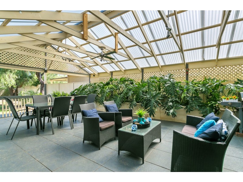 1 Macquarie Avenue, Hillcrest SA 5086