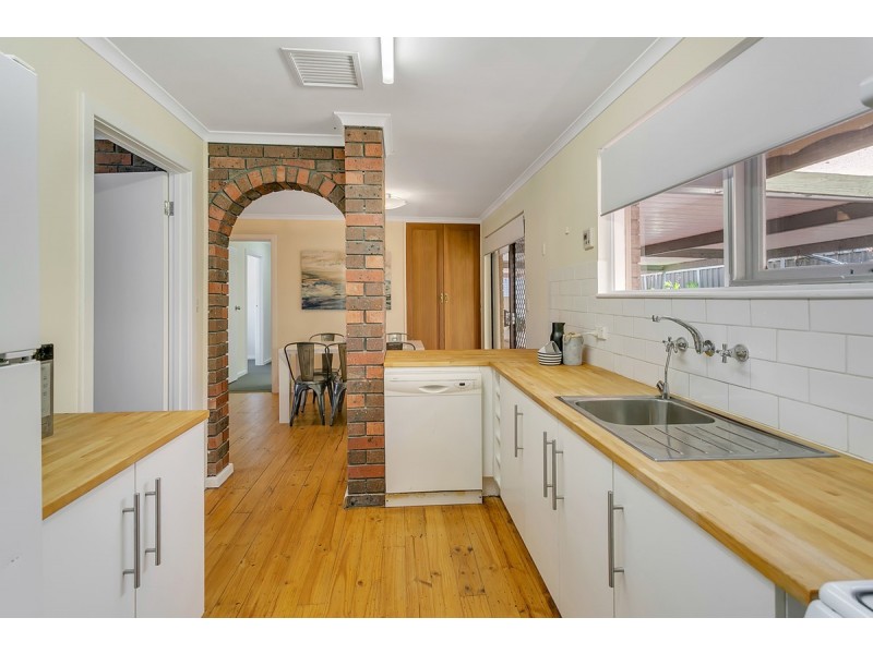 44 Heysen Avenue, Hope Valley SA 5090