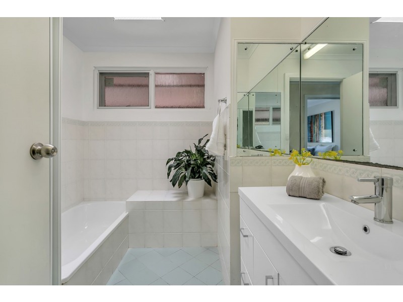 44 Heysen Avenue, Hope Valley SA 5090