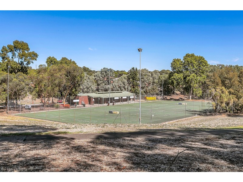 44 Heysen Avenue, Hope Valley SA 5090