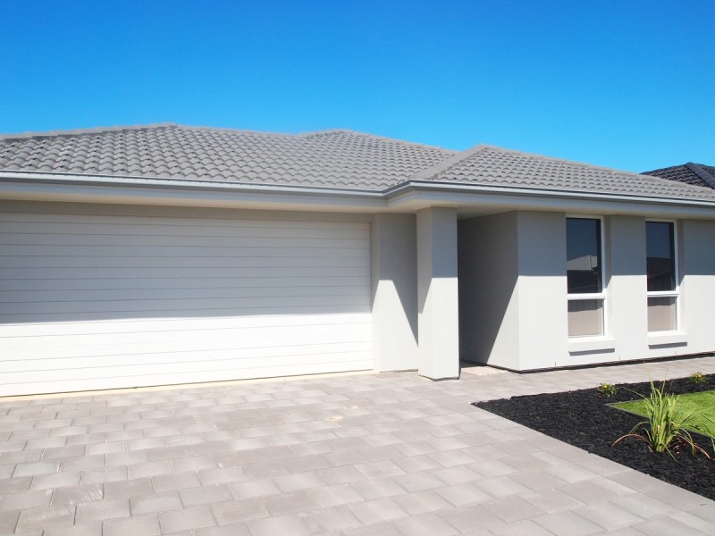 14 Centenary Circuit, Andrews Farm SA 5114