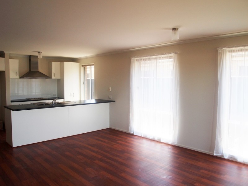 14 Centenary Circuit, Andrews Farm SA 5114