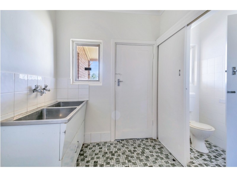 98 Fairfield Road, Elizabeth South SA 5112