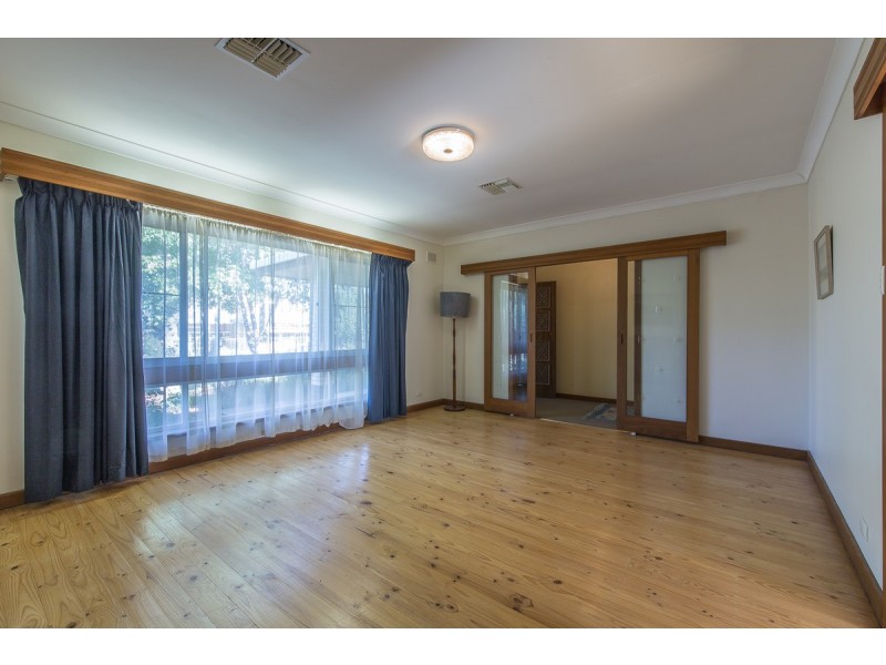 24 Doreen Street, Vale Park SA 5081