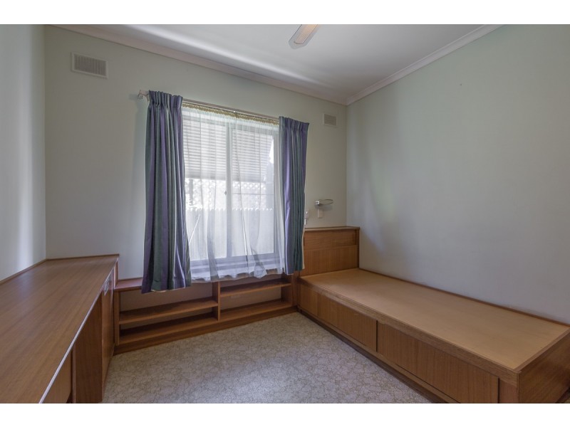 24 Doreen Street, Vale Park SA 5081