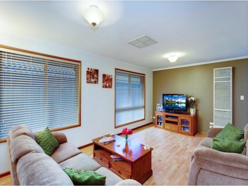 16 Greys Court, Oakden SA 5086