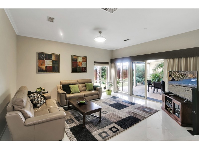 6 Pineview Court, Walkley Heights SA 5098