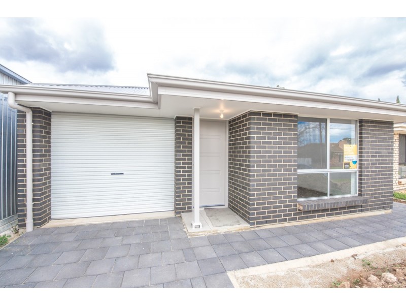 8A Radford Avenue, Clearview SA 5085