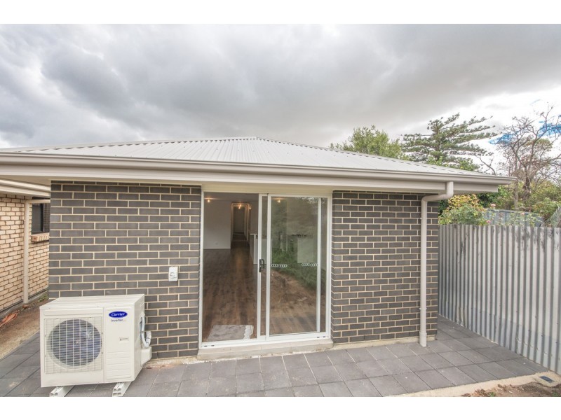 8A Radford Avenue, Clearview SA 5085