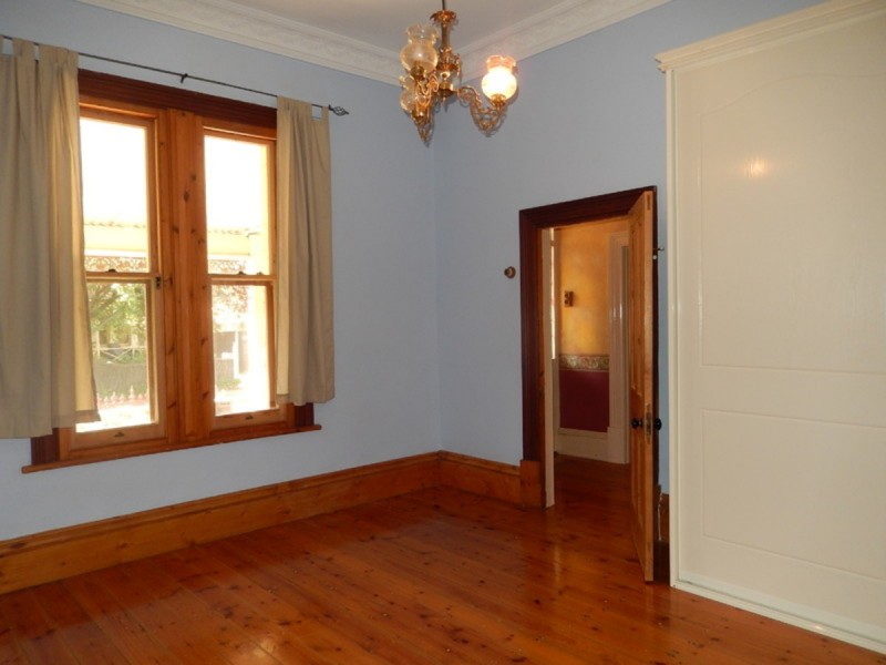 27 Clifton Street, Prospect SA 5082