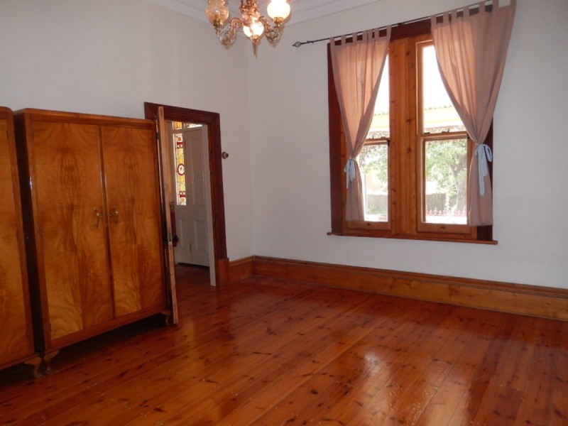 27 Clifton Street, Prospect SA 5082