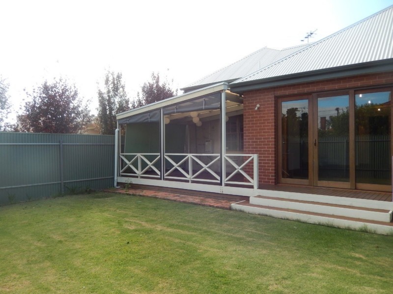 27 Clifton Street, Prospect SA 5082