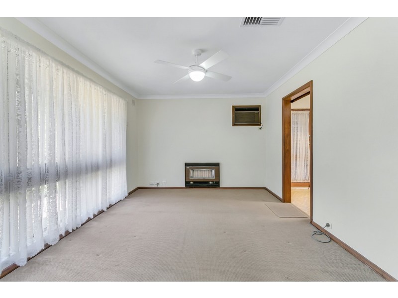 20 Heather Drive, Para Vista SA 5093