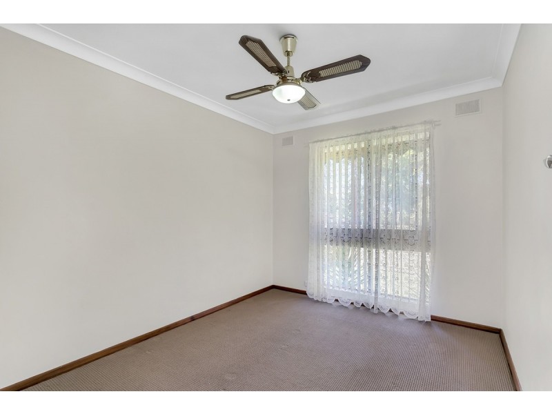20 Heather Drive, Para Vista SA 5093