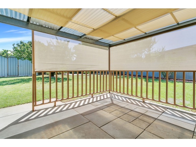 20 Heather Drive, Para Vista SA 5093