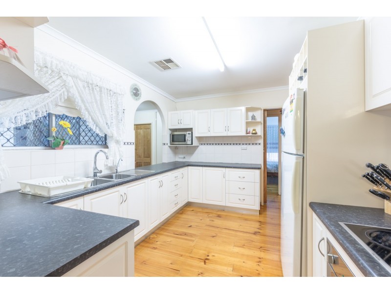 5 Albury Court, Hope Valley SA 5090