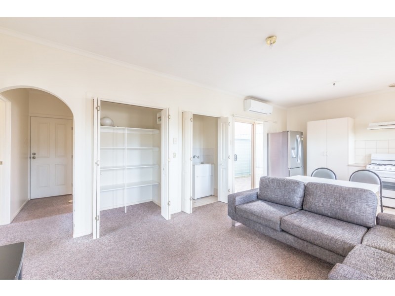 4 Greentree Place, Mawson Lakes SA 5095