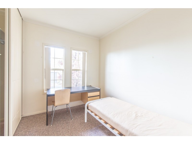 4 Greentree Place, Mawson Lakes SA 5095