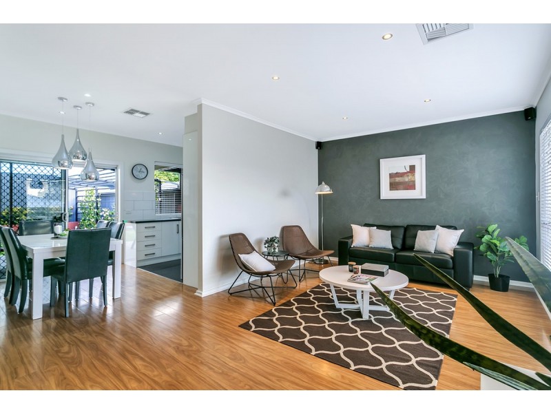 19 Parslow Road, Para Hills SA 5096