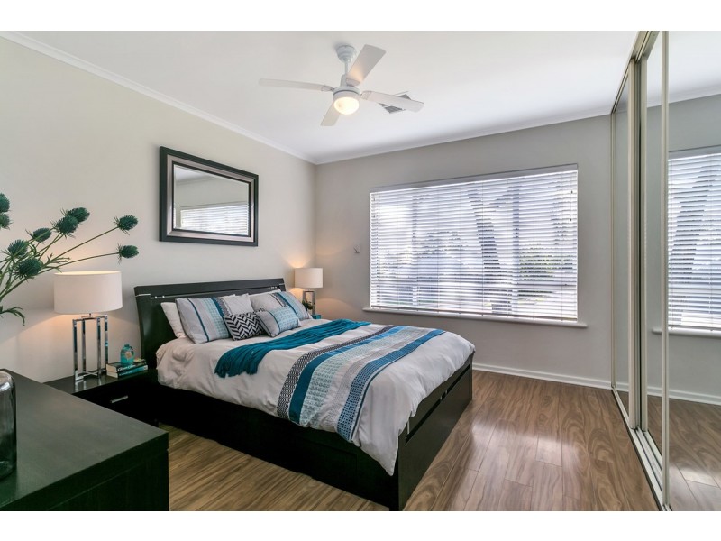 19 Parslow Road, Para Hills SA 5096