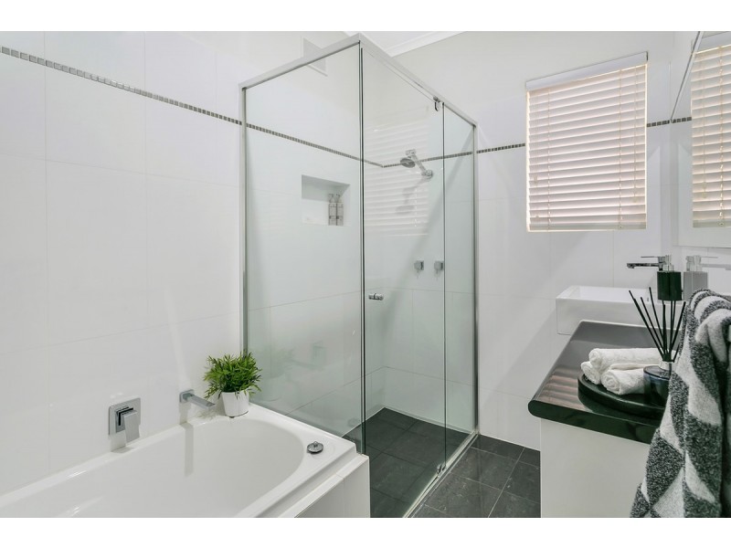 19 Parslow Road, Para Hills SA 5096