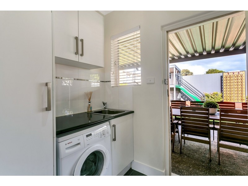 19 Parslow Road, Para Hills SA 5096