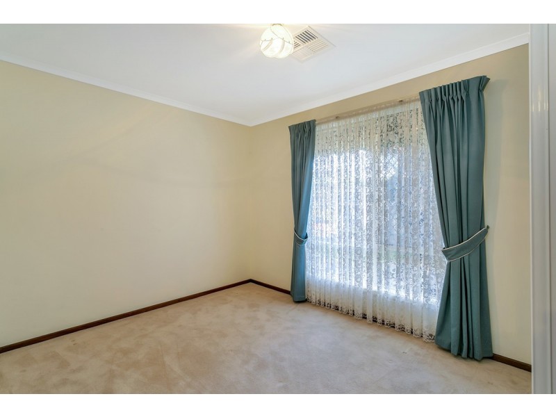 8 Coley Place, Greenwith SA 5125