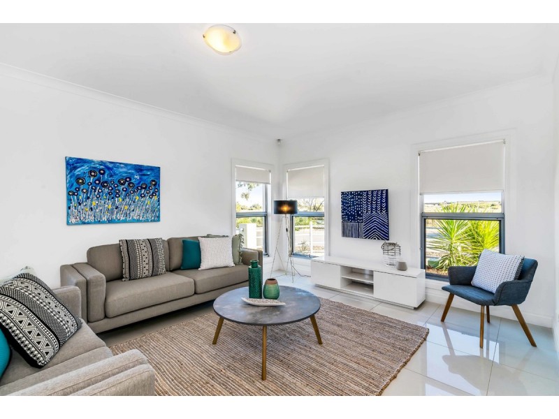 66 Shoalhaven Circuit, Mawson Lakes SA 5095