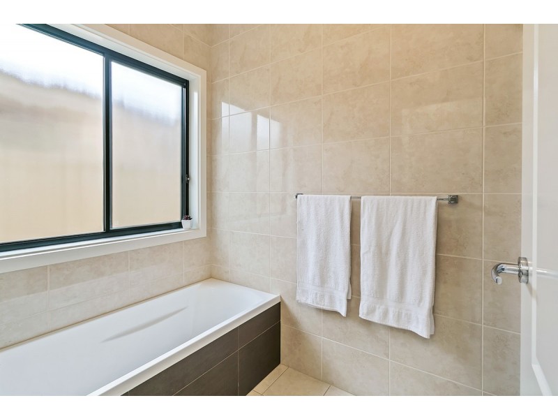 35 Robert Avenue, Broadview SA 5083