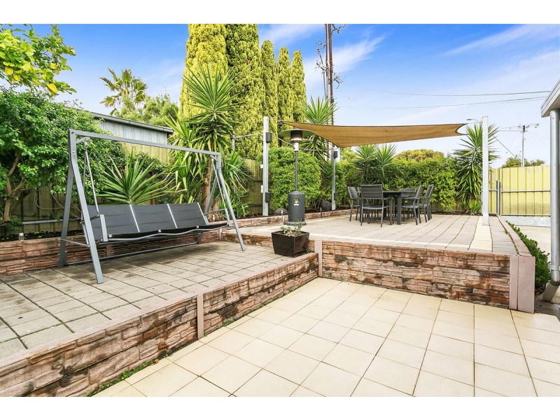 1 Sea View Road, Para Hills SA 5096