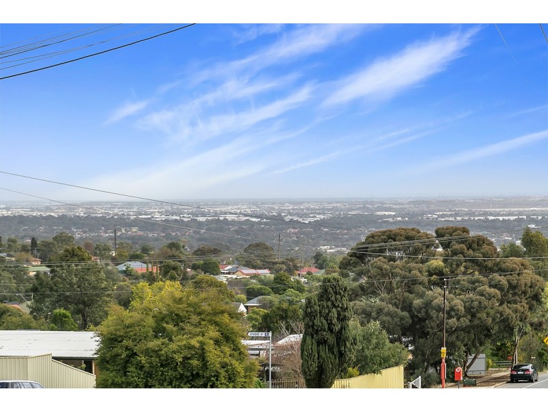 1 Sea View Road, Para Hills SA 5096