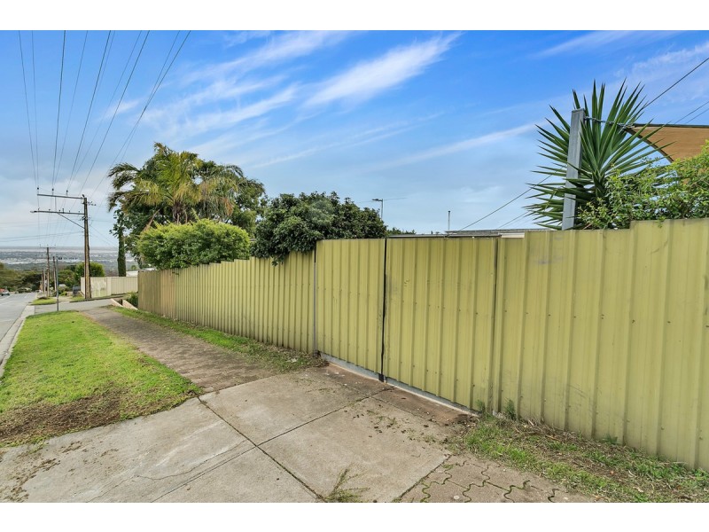 1 Sea View Road, Para Hills SA 5096