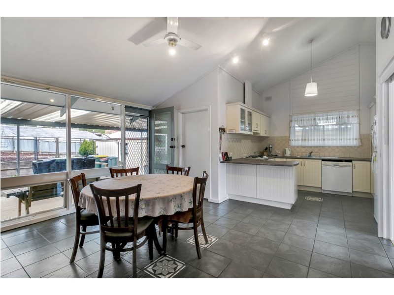 19 Barina Avenue, Para Vista SA 5093