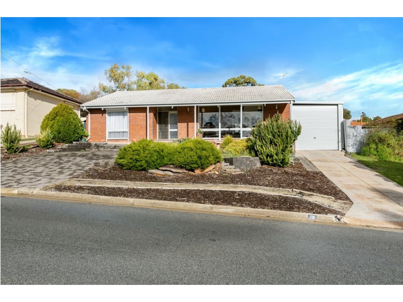19 Barina Avenue, Para Vista SA 5093