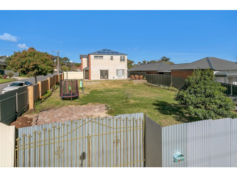 42 Sparks Terrace, Rostrevor SA 5073