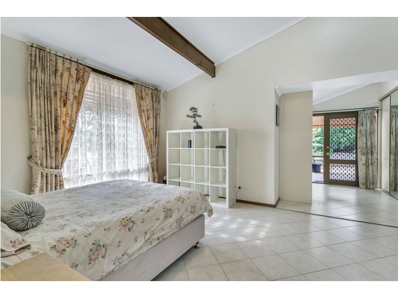 13 Seville Avenue, Gulfview Heights SA 5096