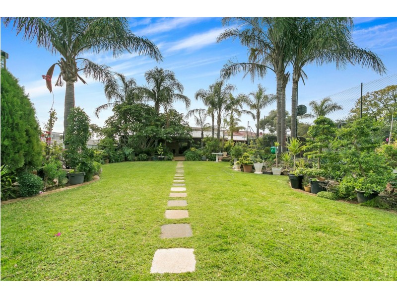 13 Seville Avenue, Gulfview Heights SA 5096