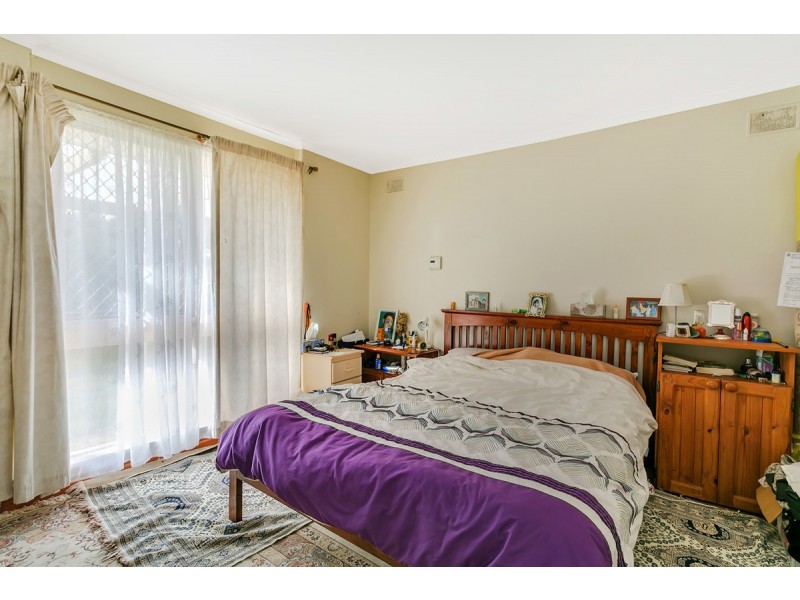 7 Campbell Drive, Para Hills SA 5096