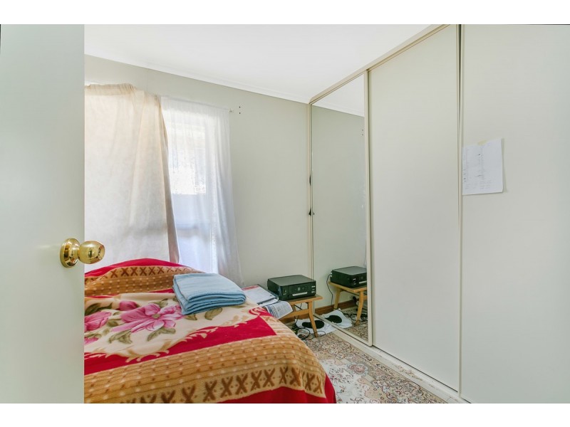 7 Campbell Drive, Para Hills SA 5096