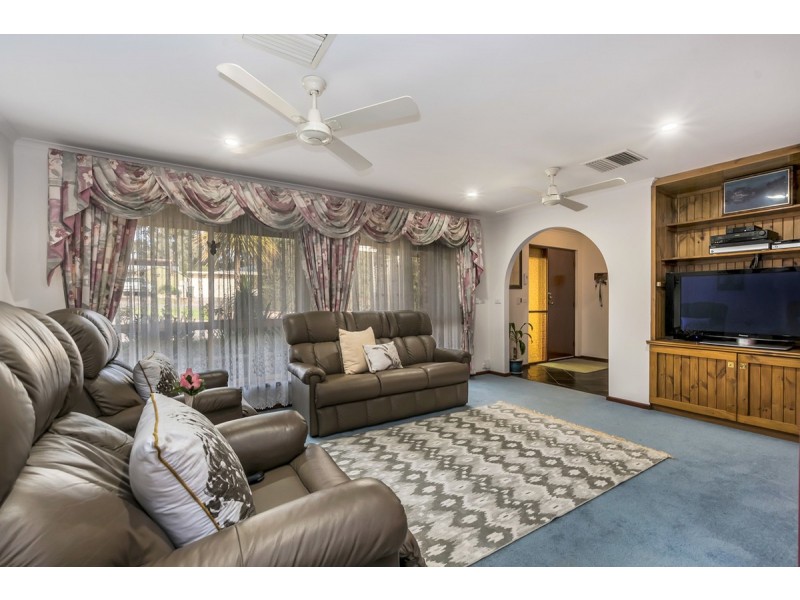 10 Matthews Street, Hope Valley SA 5090