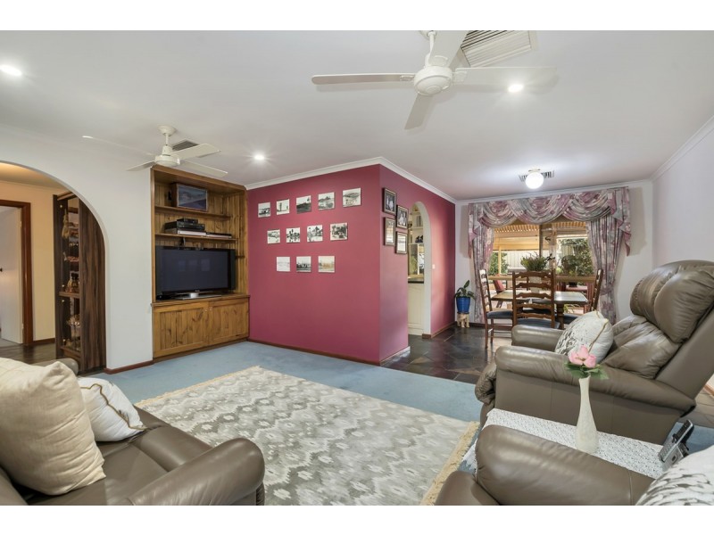 10 Matthews Street, Hope Valley SA 5090