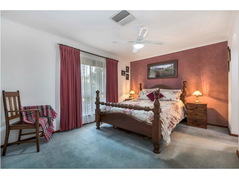 10 Matthews Street, Hope Valley SA 5090